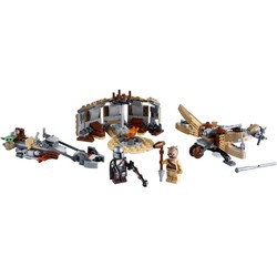 Конструктор Lego Trouble on Tatooine 75299