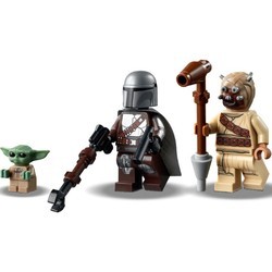 Конструктор Lego Trouble on Tatooine 75299
