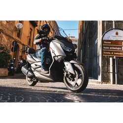 Мотошина Metzeler Roadtec Scooter 130/60 -13 53P