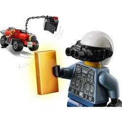 Конструктор Lego Police Driller Chase 60273