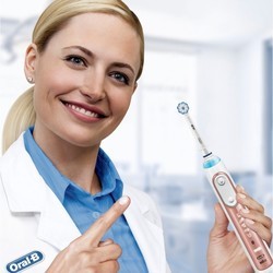 Электрическая зубная щетка Braun Oral-B Genius D701.515.6XC