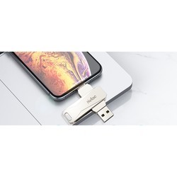 USB-флешка Netac U652