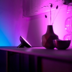 Настольная лампа Philips Hue Bloom