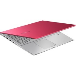 Ноутбук Asus VivoBook S15 S533EQ (S533EQ-BN149)