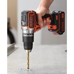 Дрель / шуруповерт Black&Decker BL188K1B2