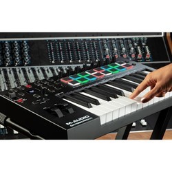 MIDI-клавиатура M-AUDIO Oxygen Pro 25