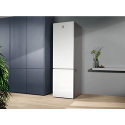 Холодильник Electrolux RNT 7ME34 K1