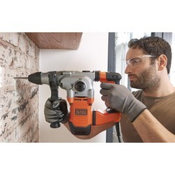 Перфоратор Black&Decker BEHS03K