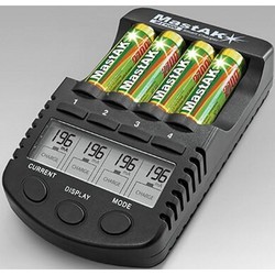 Зарядка аккумуляторных батареек MastAK MT1000