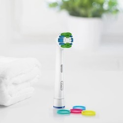 Насадки для зубных щеток Braun Oral-B Precision Clean CleanMaximiser EB 20-3