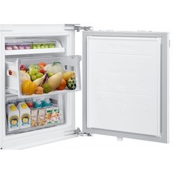 Встраиваемый холодильник Samsung BRB267154WW