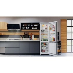 Холодильник Hotpoint-Ariston HTD 5200 W