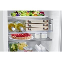 Встраиваемый холодильник Samsung BRB307054WW