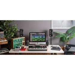 Синтезатор IK Multimedia UNO Synth Pro