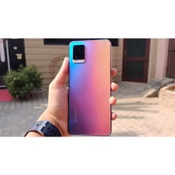 Мобильный телефон Vivo V21 256GB