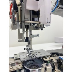 Швейная машина / оверлок EFFEKTIV Unica 1500S