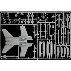 Сборная модель ITALERI F/A-18 (1:72)
