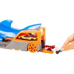 Автотрек / железная дорога Hot Wheels Shark Chomp Transporter GVG36