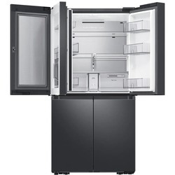 Холодильник Samsung Family Hub RF65A977FSG
