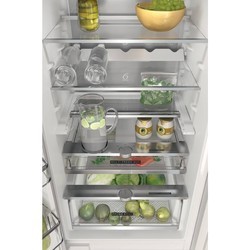 Встраиваемый холодильник Whirlpool WHC18 T571