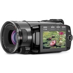 Видеокамера Canon LEGRIA HF S100