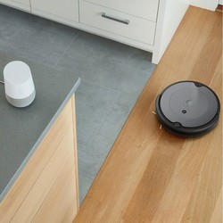 Пылесос iRobot Roomba 697