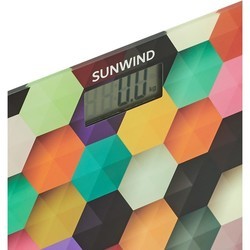 Весы Sunwind SSB053