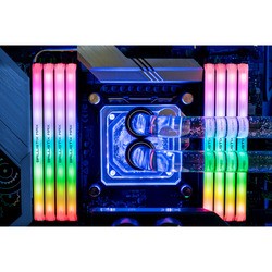 Оперативная память Crucial Ballistix MAX RGB 1x8Gb