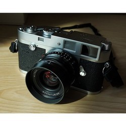 Объектив Voigtlaender 28mm f/2.0 Ultron