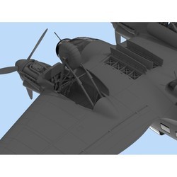 Сборная модель ICM He 111H-3 (1:48)