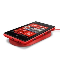 Мобильный телефон Nokia Lumia 820