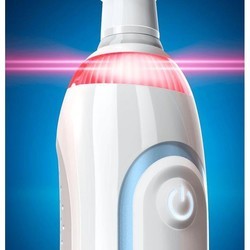 Электрическая зубная щетка Oral-B Smart 6 6600