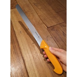 Кухонный нож Victorinox Swibo 5.8443.30