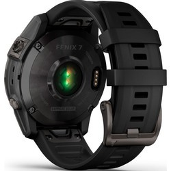 Смарт часы и фитнес браслеты Garmin Fenix 7 Sapphire Solar