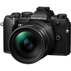 Объективы Olympus 12-40mm f/2.8 II ED Pro