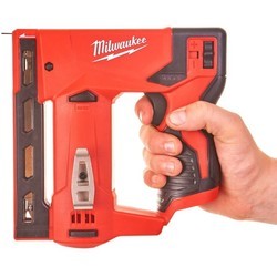 Строительные степлеры Milwaukee M12 BST-0