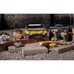 Наборы электроинструментов DeWALT DCK551P3T