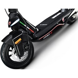 Самокаты Ducati Pro-III