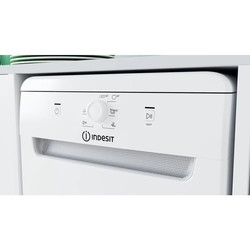 Посудомоечные машины Indesit DSFE 1B10 W