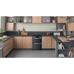 Плиты Hotpoint-Ariston HDT67V9H2CB