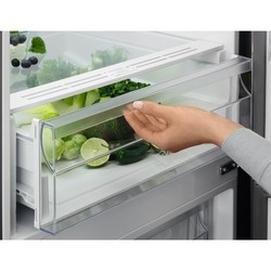 Холодильники Zanussi ZNME 31 FW0