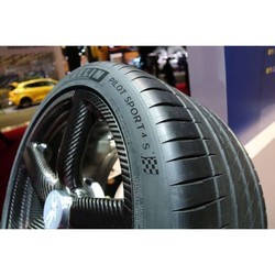 Шины Michelin Pilot Sport 4 S 235/45 R21 101Y