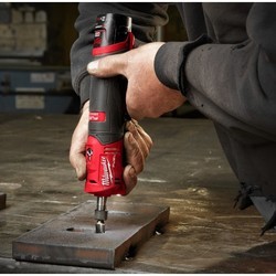 Шлифовальные машины Milwaukee M12 FDGS-422B