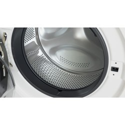 Стиральные машины Whirlpool FWDD 117168 W