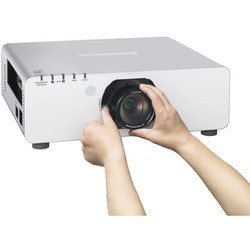 Проекторы Panasonic PT-DZ770E