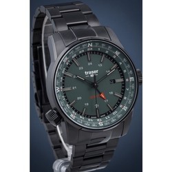 Наручные часы Traser P68 Pathfinder GMT Green 109525