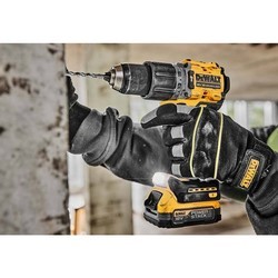 Дрели и шуруповерты DeWALT DCD805E1T