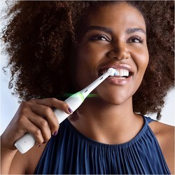 Электрические зубные щетки Oral-B iO Series 4