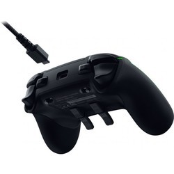 Игровые манипуляторы Razer Wolverine V2 Chroma