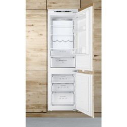 Встраиваемые холодильники Amica BK 34051.6 DFZOL